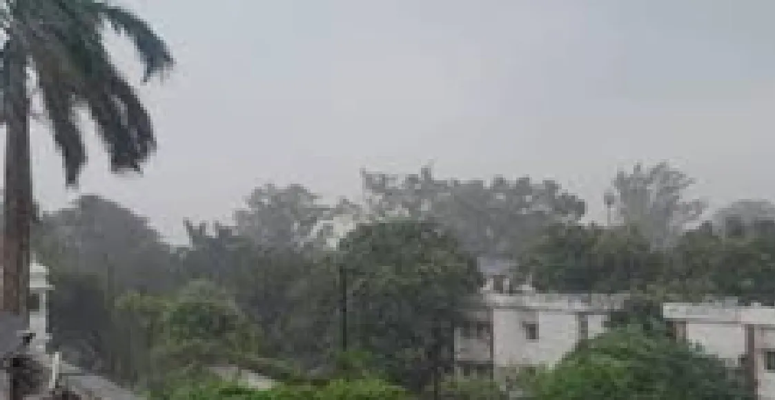 मौसम : उप्र के कई जिलों में आंधी-बारिश और वज्रपात का अलर्ट